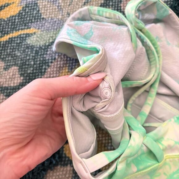 lululemon Energy Bra High Neck Long Line Dual Shibori Green/Yellow Size 6 - Picture 3 of 3